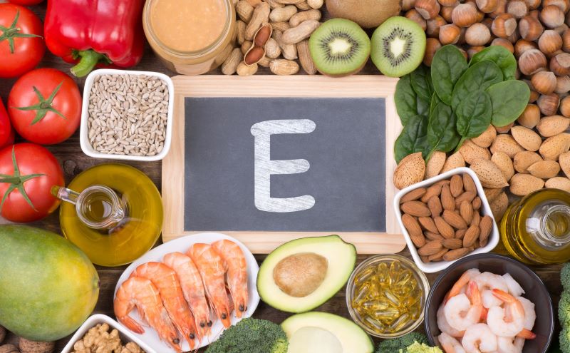 Vitamin E là hoạt chất chống oxy hóa rất tốt được các chuyên gia khuyên dùng