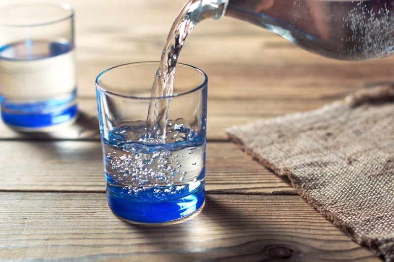 Sử dụng nước kiềm giúp loại bỏ độc tố bên trong cơ thể