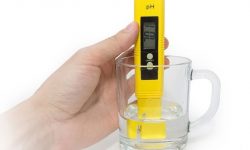 Bút thử pH là thiết bị quan trọng để giúp bạn xác định pH nước một cách nhanh nhất